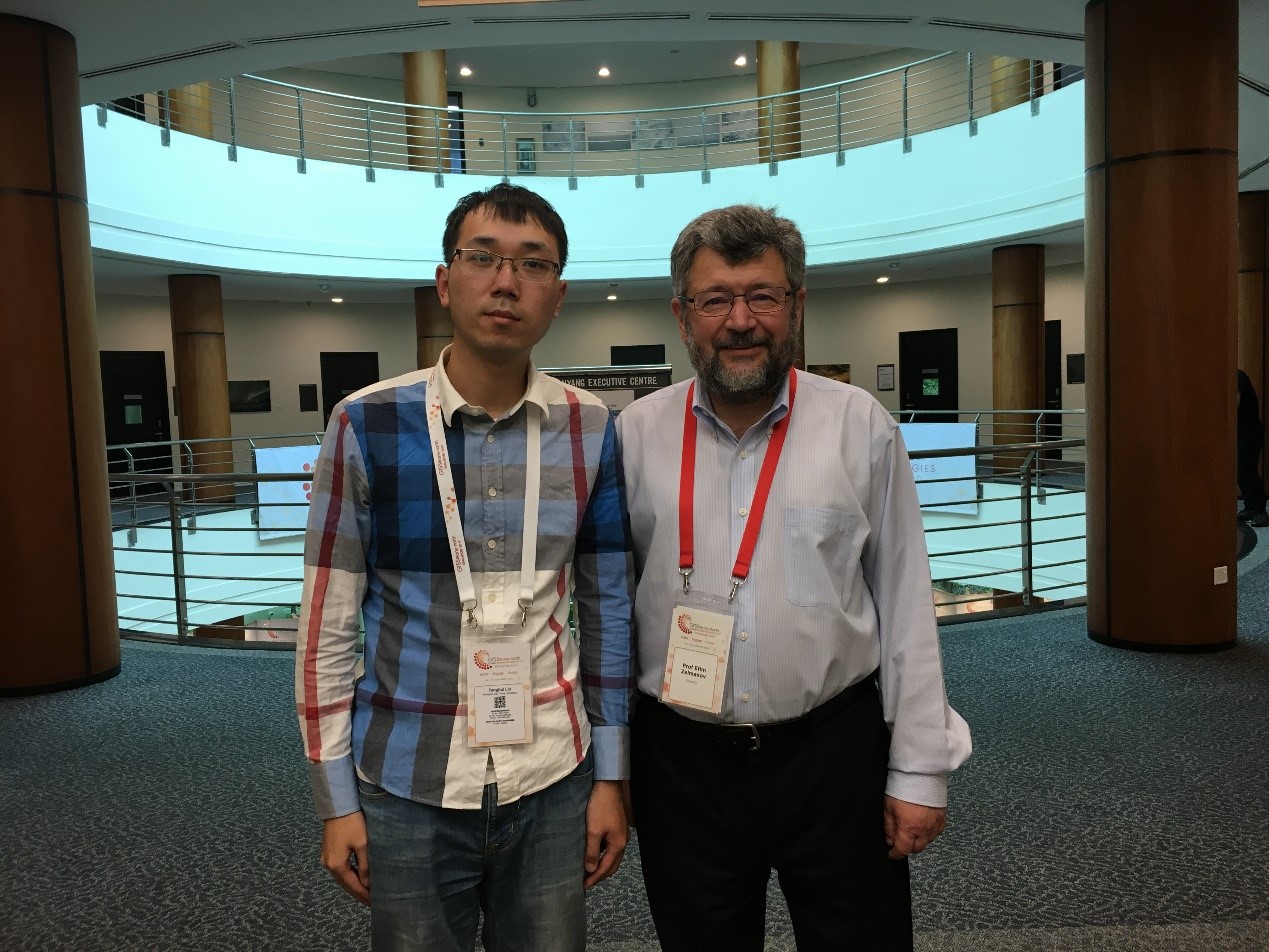 （刘方辉（左）与1994年菲尔兹奖得主Efim Zelmanov教授（右）的合影）
